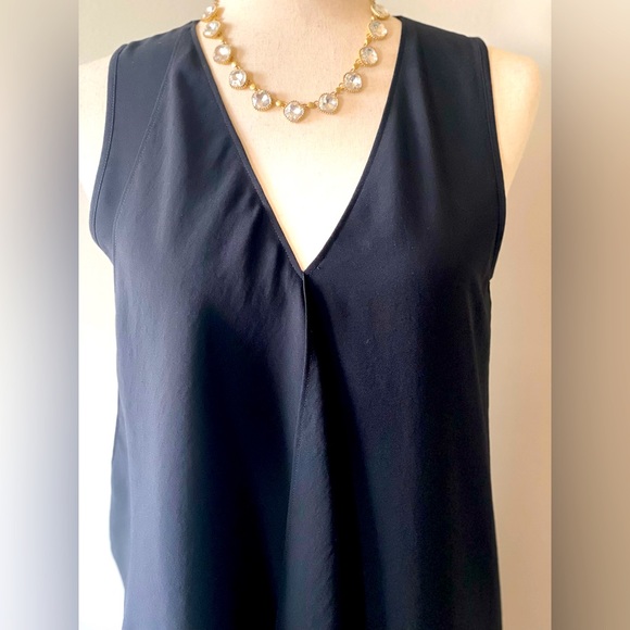 NWT | White House Black Market | Sleeveless Ruffle-Front Dress | Black | Size 2 - Picture 3 of 7